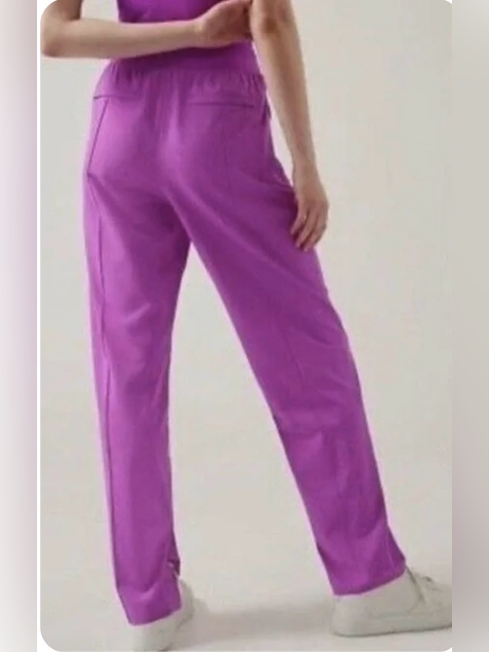 NWT Athleta featherweight stretch, wrinkle resistant, elastic waist pant size 6